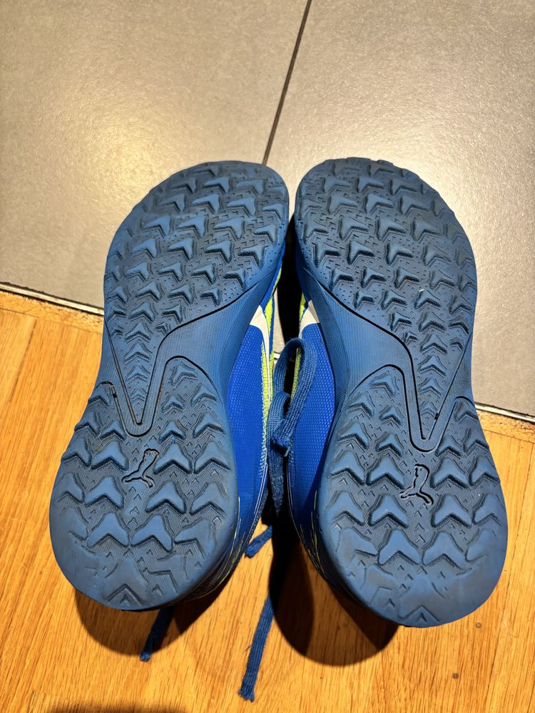 Buty do piłki nożnej turfy Puma rozmiar 36