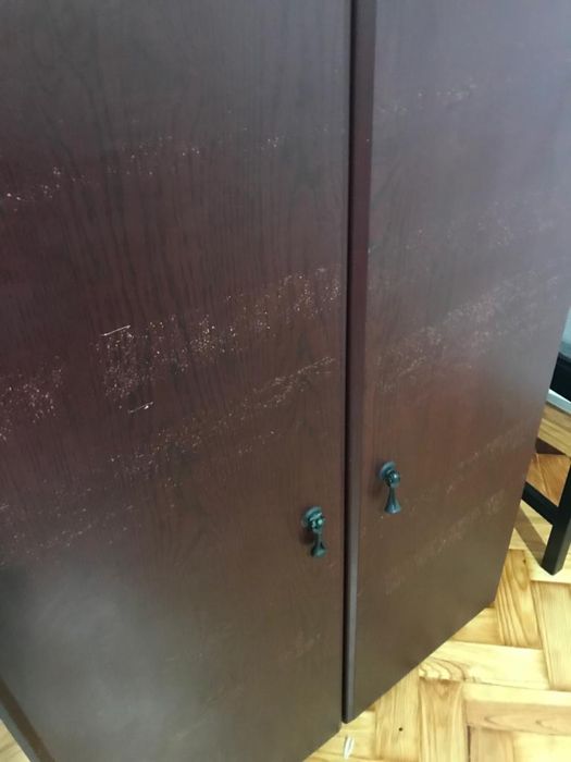 Movel com prateleiras