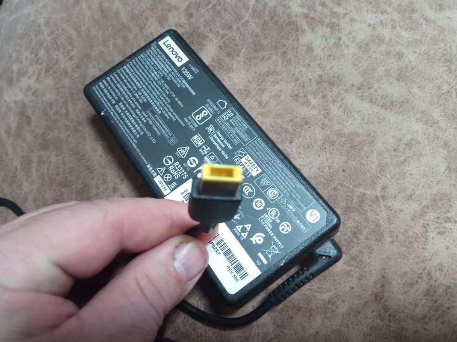 Lenovo 135w 20V 6.75А usb pin Оригінал Блок питания живлення зарядне
