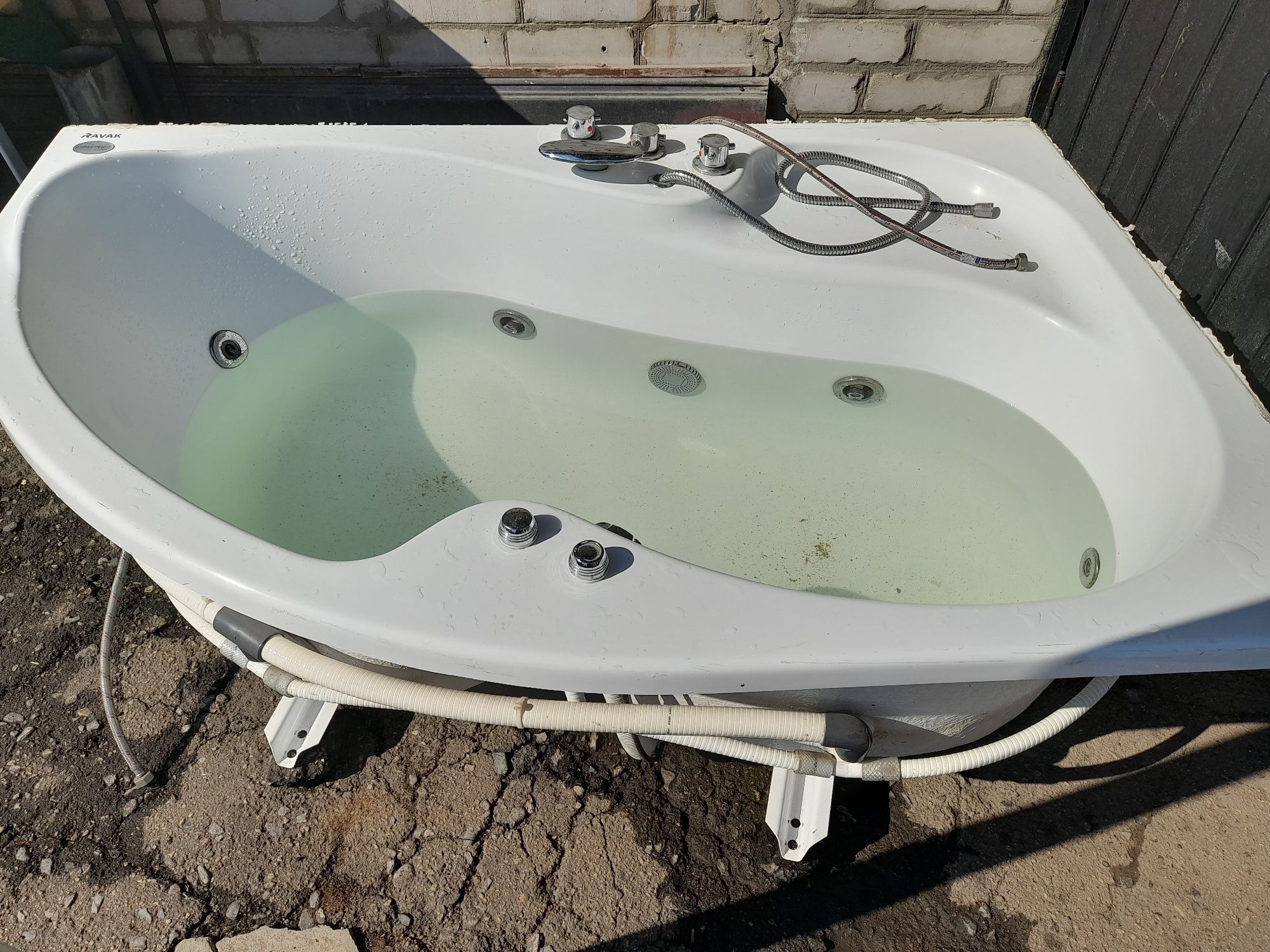 Продам джакузи фирмы ravak