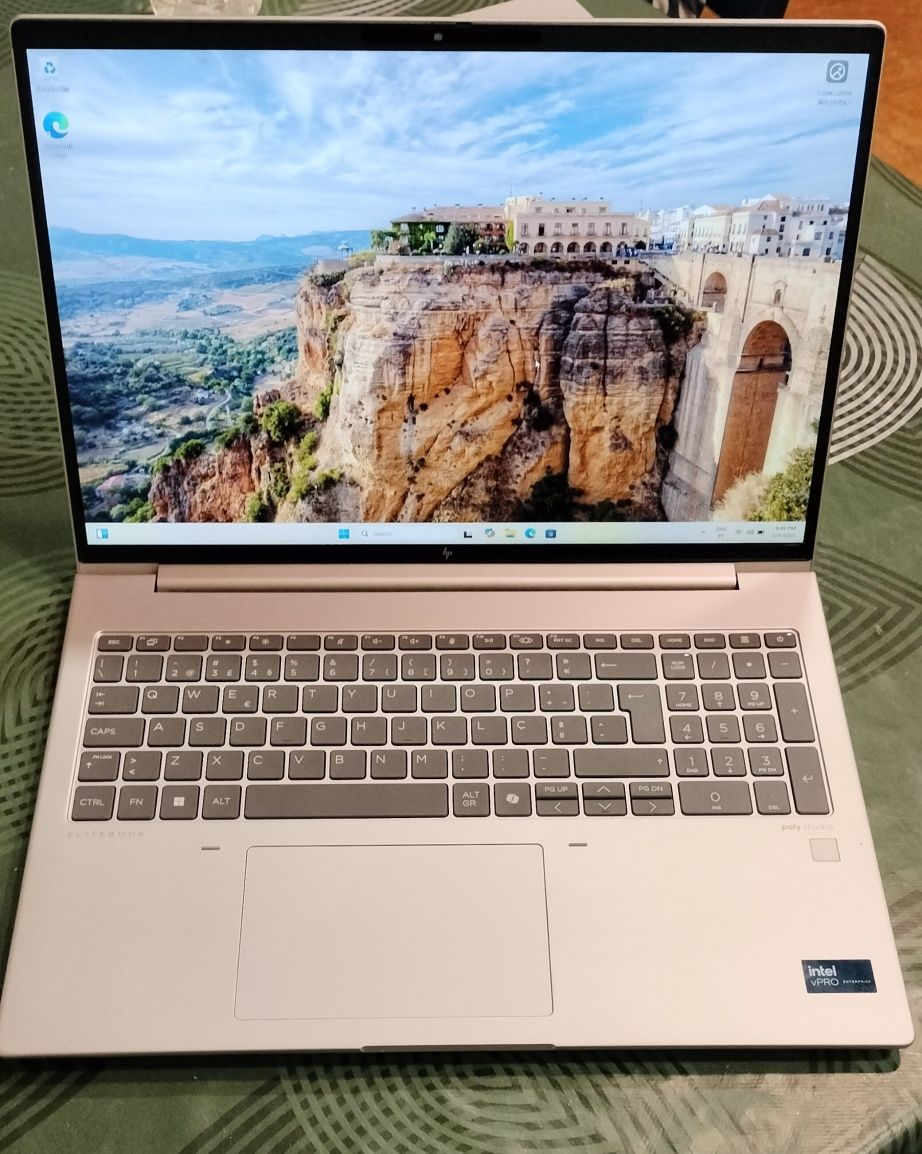 Vendo portátil HP elitebook 640 g11 Vpro 14 inch