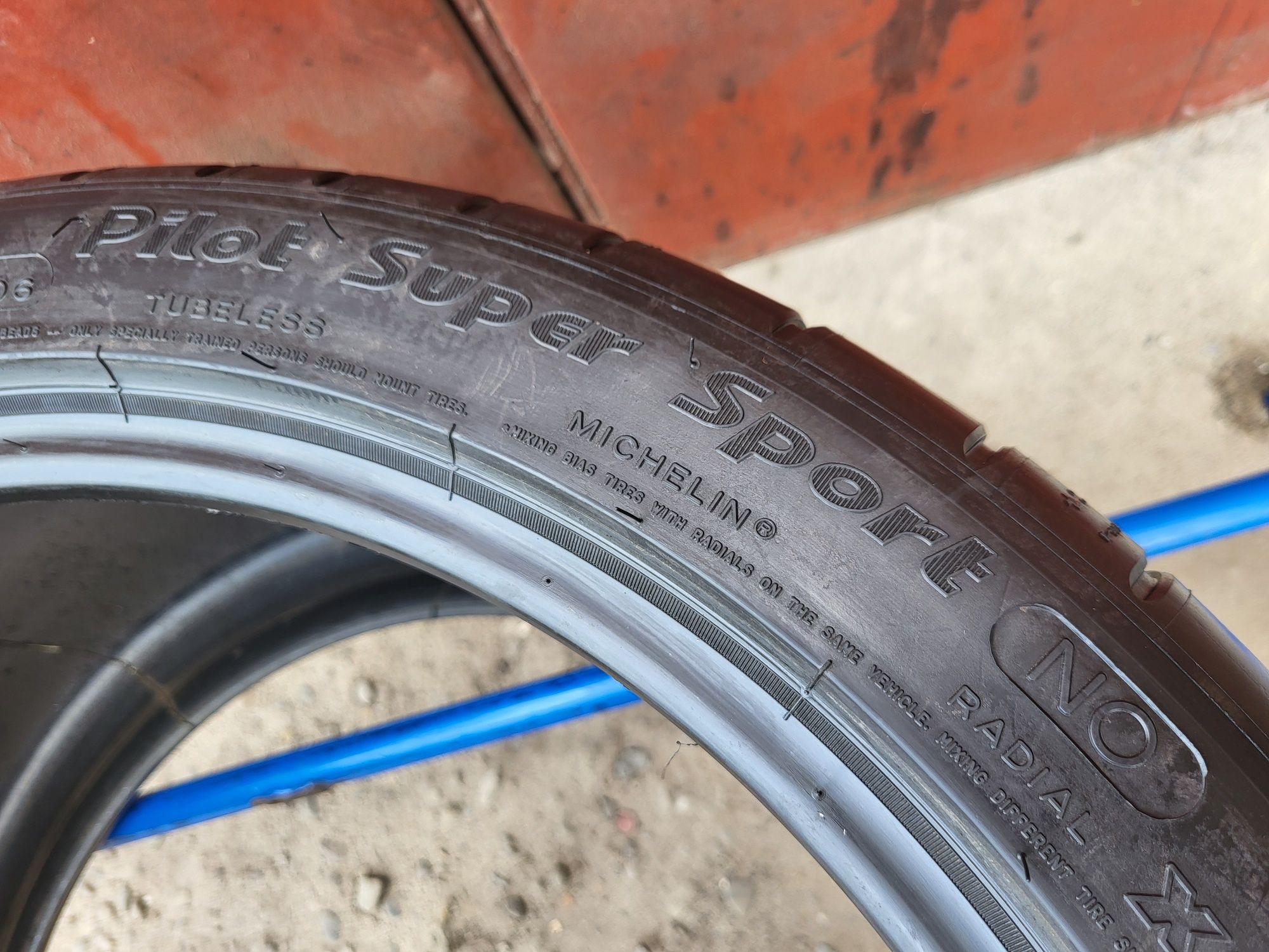 335/30/20 R20 Michelin Pilot Super Sport NO 2шт ціна за 1шт літо шини