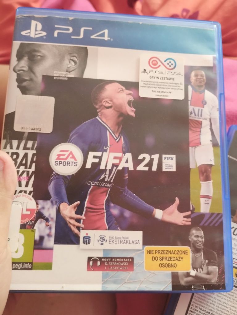 Sprzedam 3 gry na PS 4 nowe