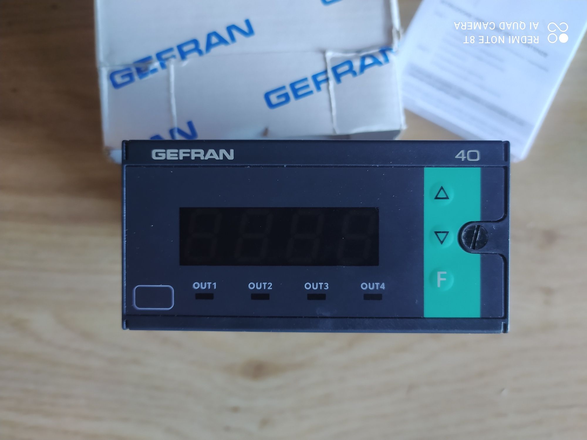 Regulator Temperatury Gefran 40T-96 Nowy