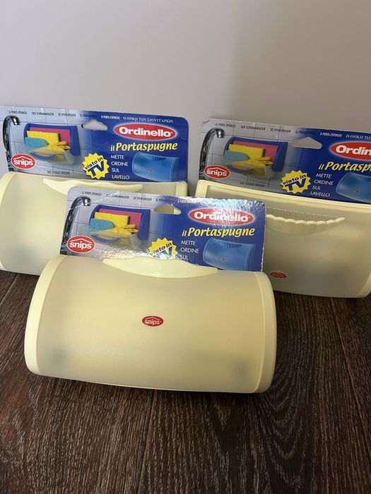 Пластикові полички Італія