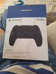czarny kontroler Sony DualSense do konsoli PlayStation 5.
