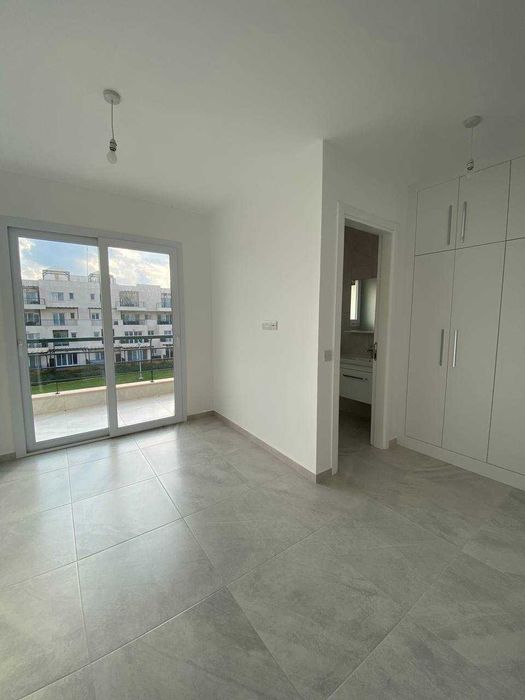 Просторные апартаменты 69 м² + терраса 18,8 м² с прямым видом на море.