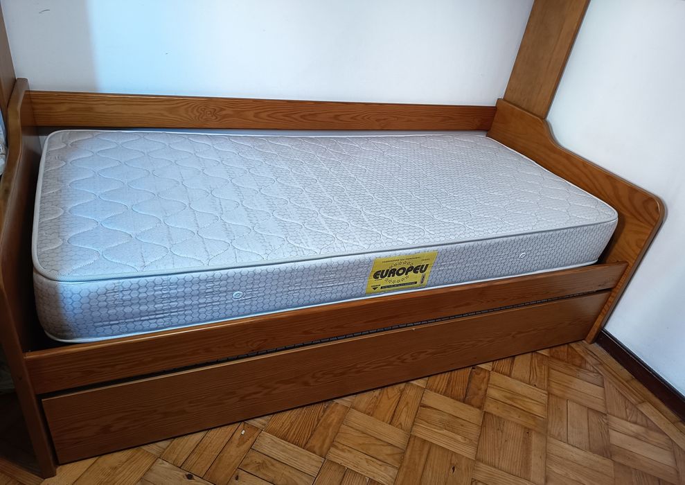 Mobília Quarto Estúdio 2 camas Madeira Maciça