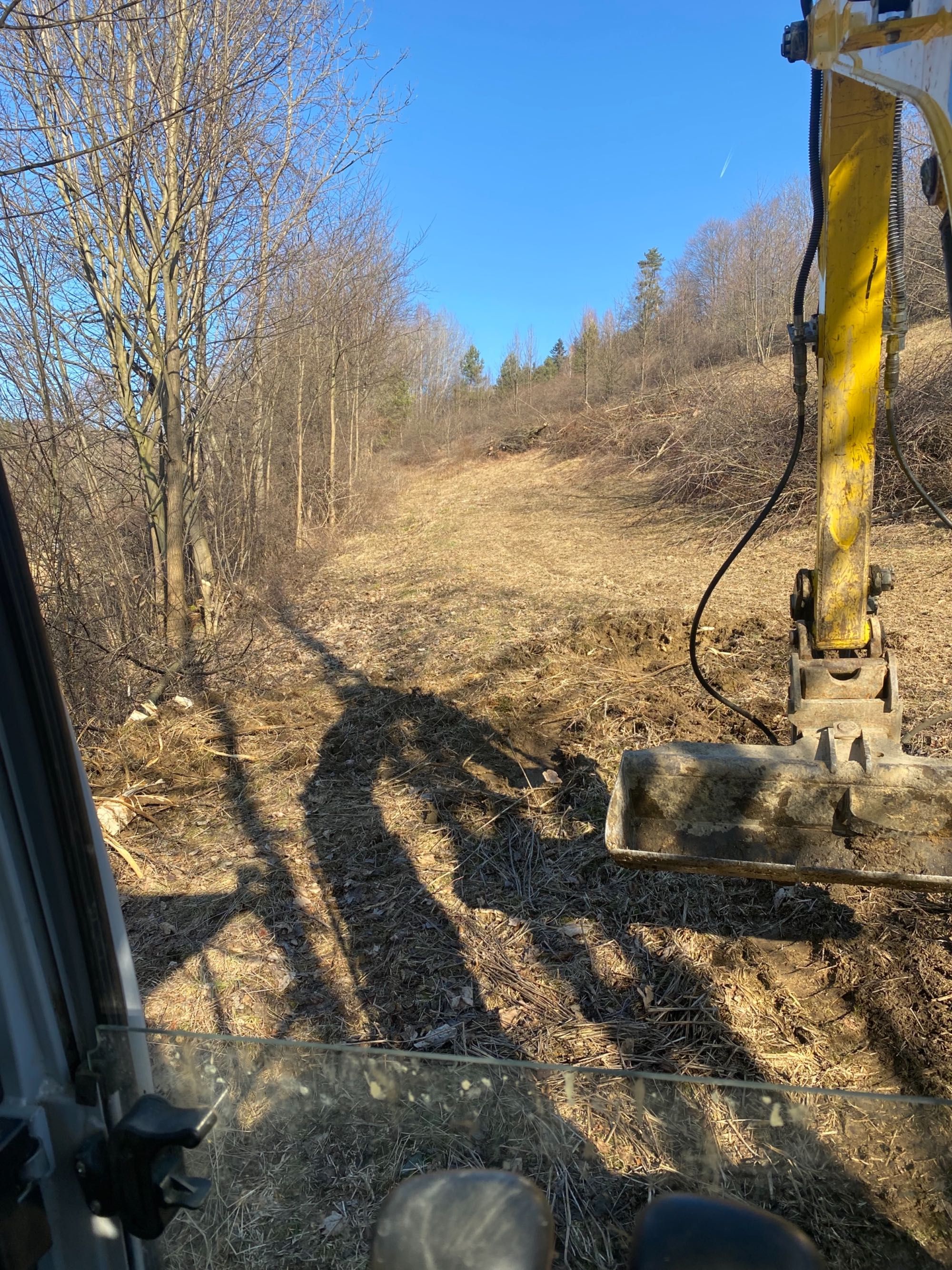 Roboty Ziemne Usługi Koparkami Kruszywa Transport