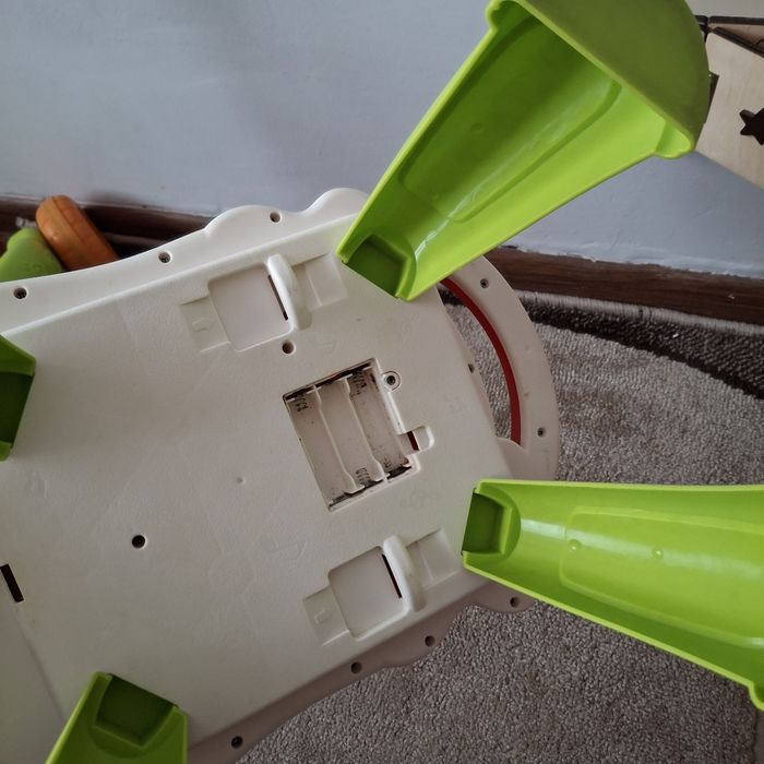 Толокар і столик все працює