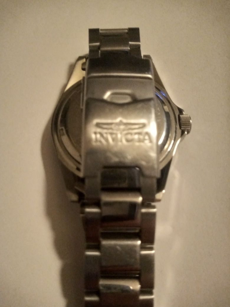 Zegarek kwarcowy Invicta 17048.