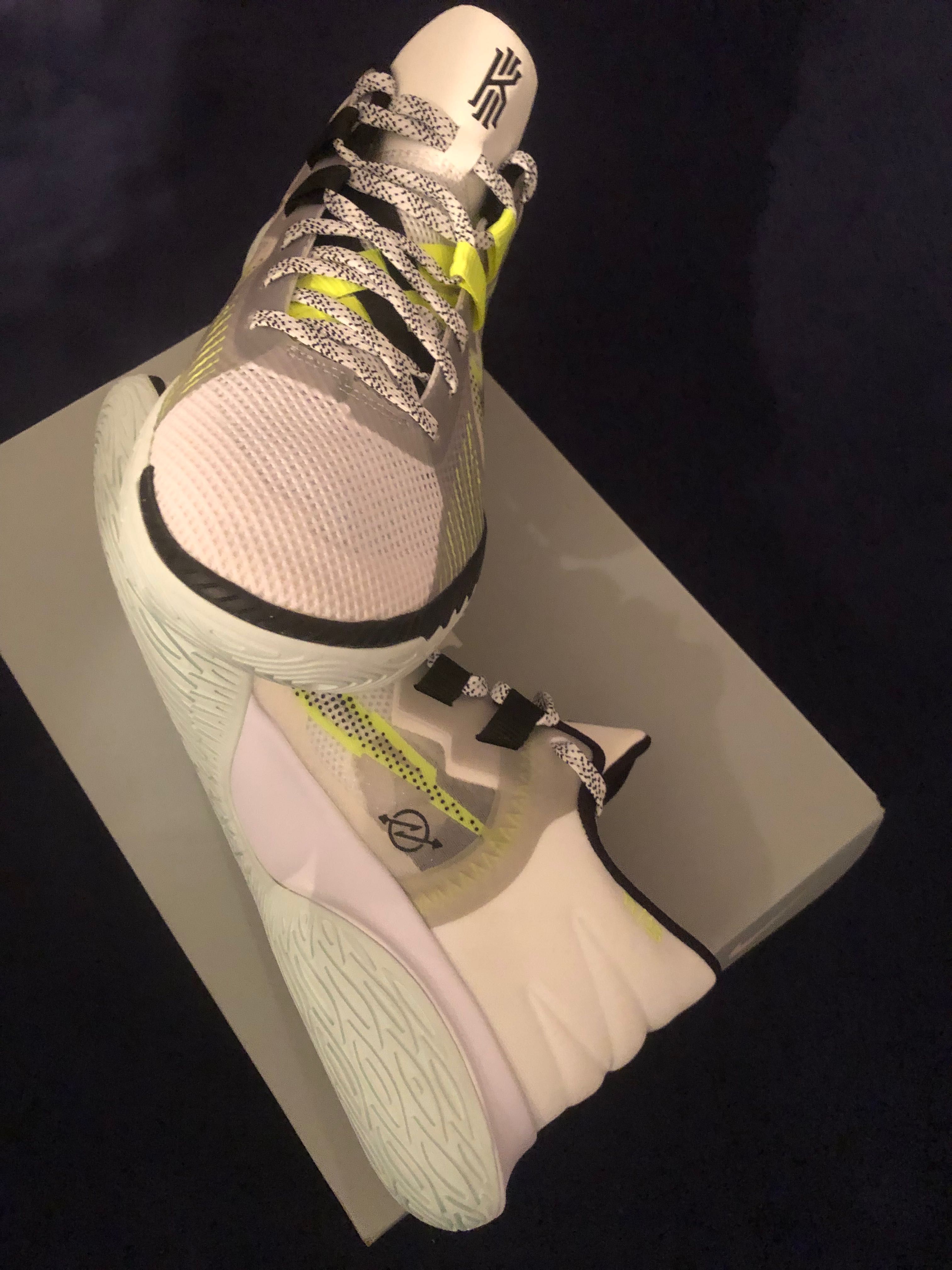 Kyrie Irving Flytrap 5 NOVAS