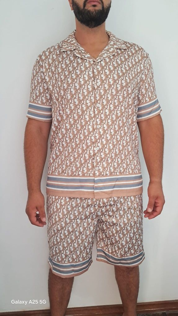 Moda masculina: Tshirts, Bermudas