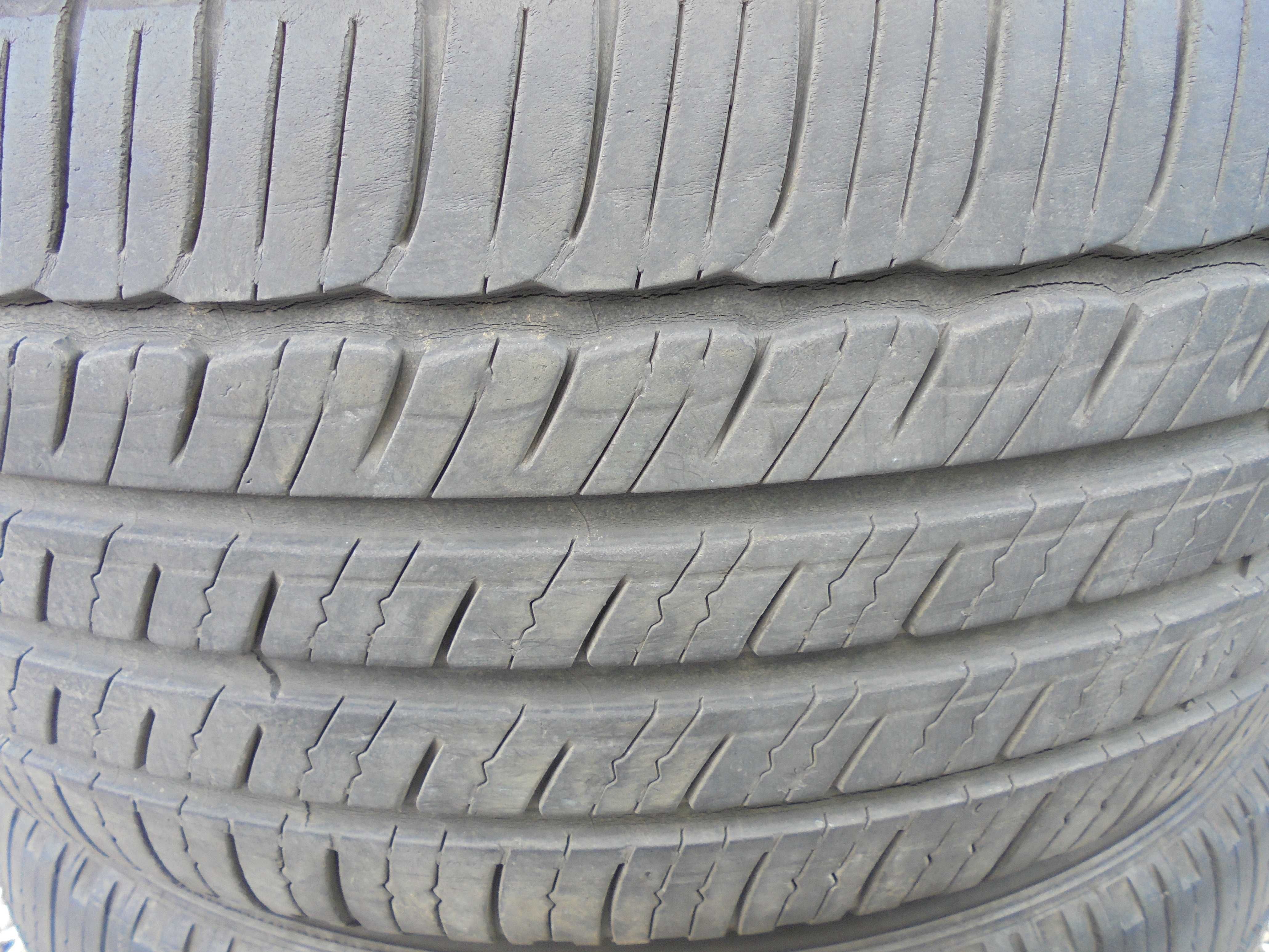 4  X  225/45 R17 Michelin M+S /  RUN FLAT /