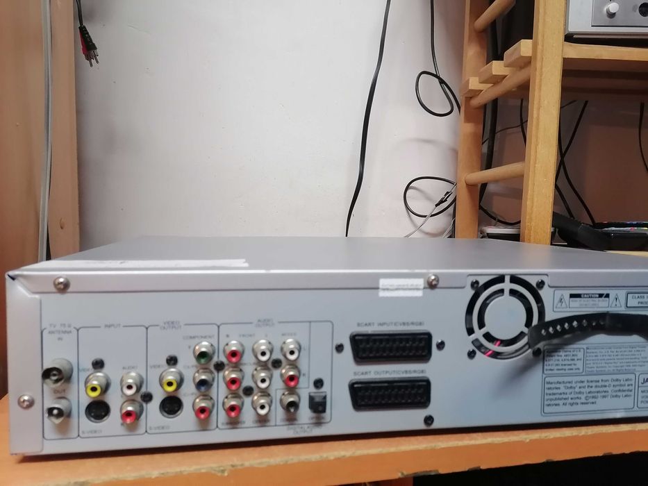 Magnetowid /Nagrywarka VHS/DVD-RW  JAY-TECH JT8850 HIFI STEREO pilot