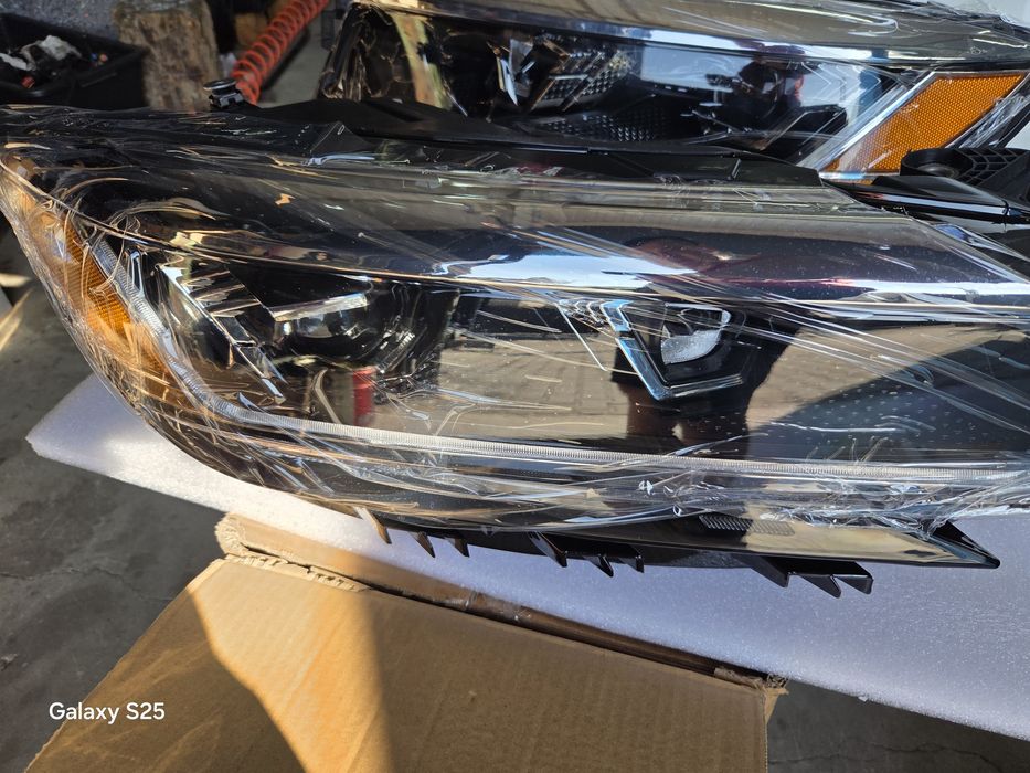 фара VW Passat 2022 2023 USA 561941035B 561941036B