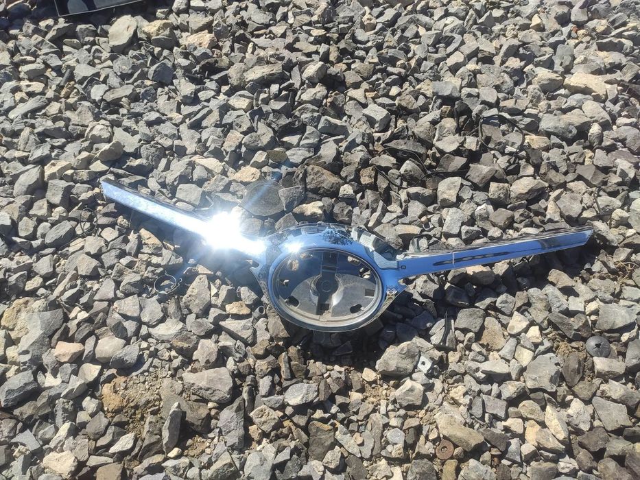 PD Chrom Atrapa Zderzaka Przód Toyota Auris II Lift 15- 53111-02A40