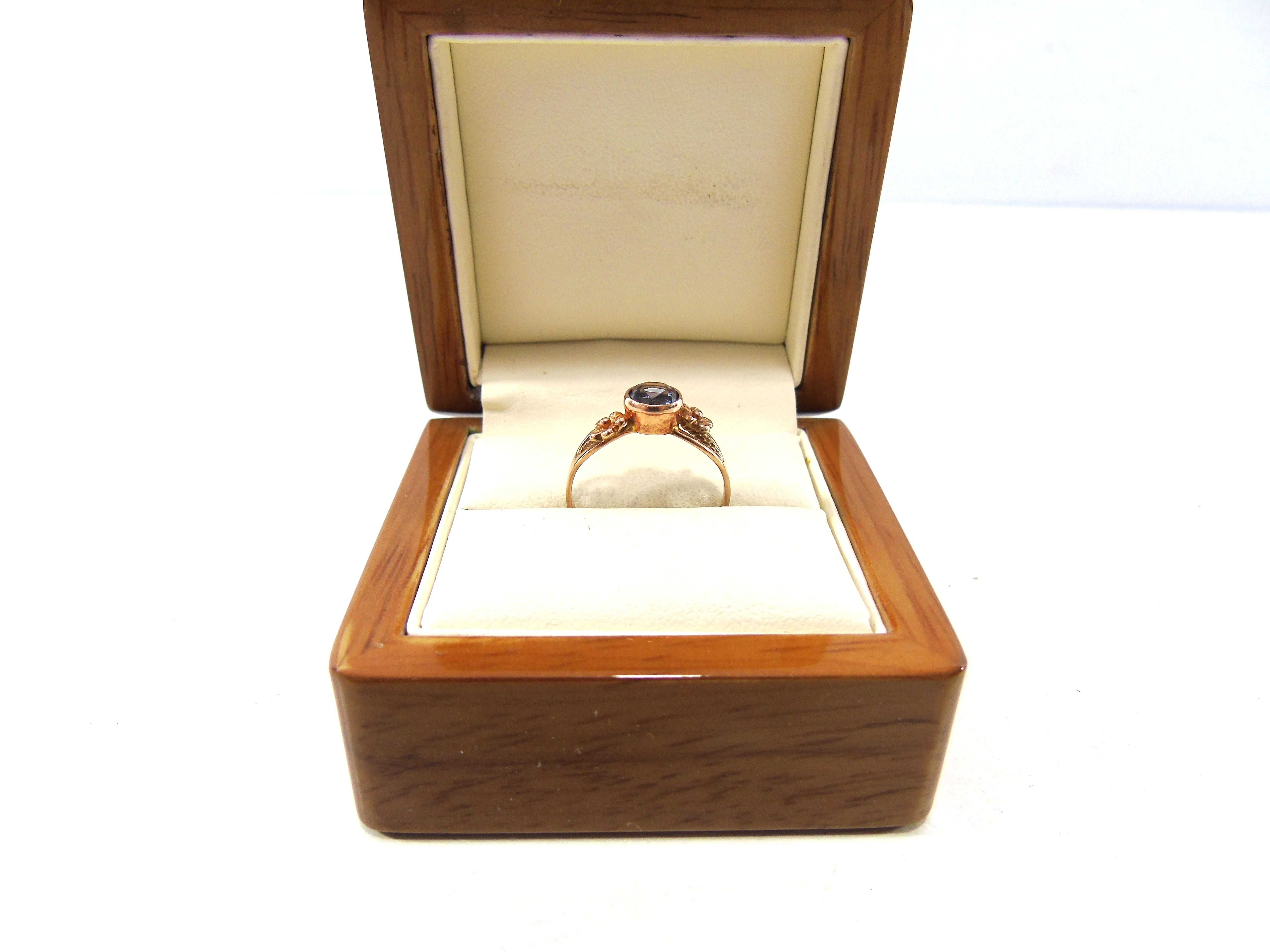 Złoty pierścionek PR. 585 R. 14 Lombard Żuromin Loombard