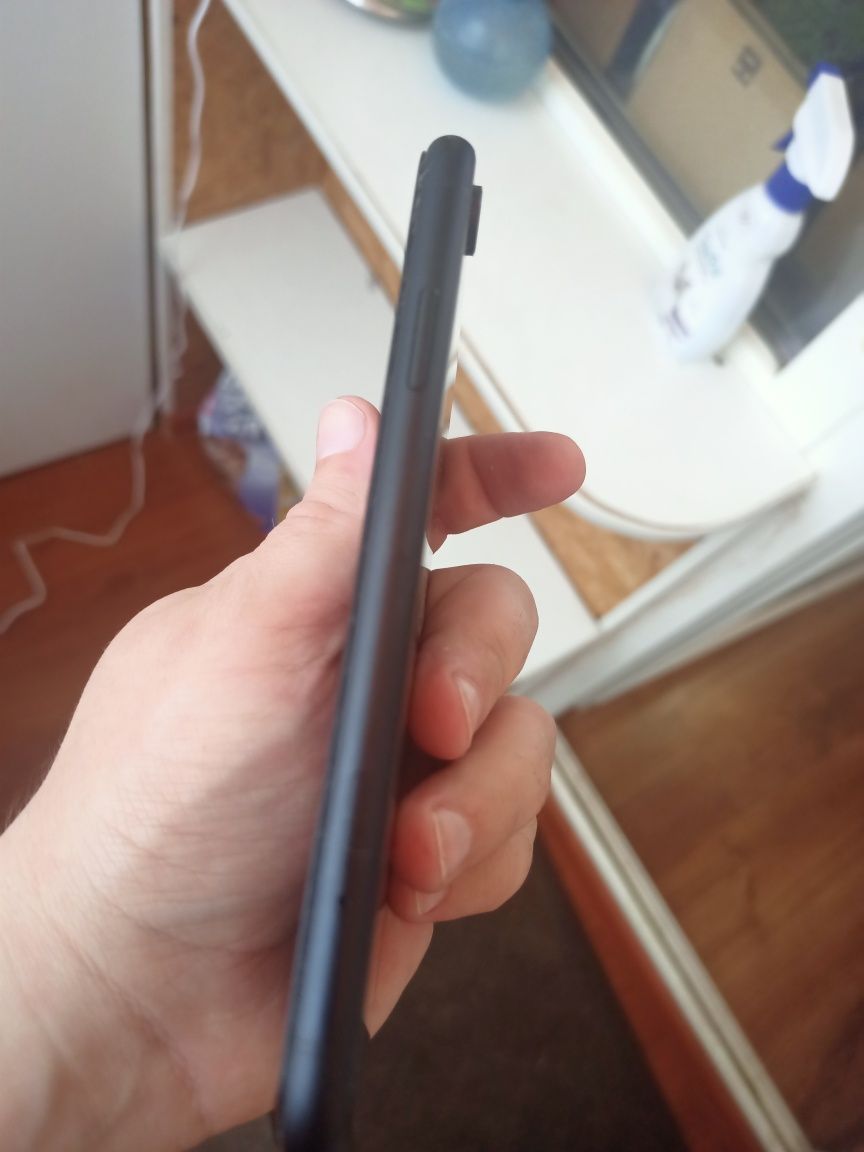 Продам Iphone xr 64 Gb + apple watch