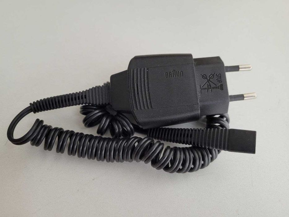 Електро бритва Braun Series 1 150 Браун Нова