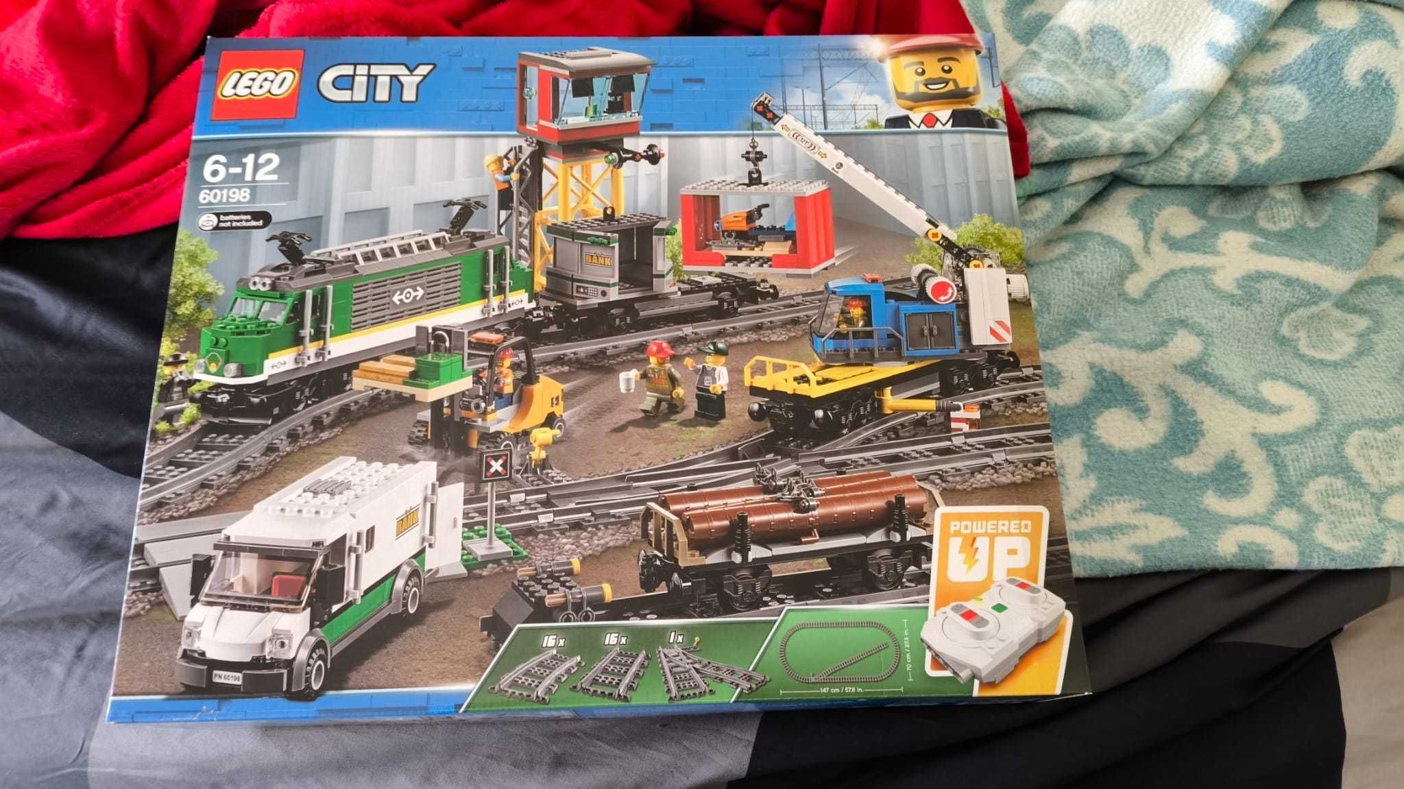 LEGO City Comboio de Carga - 60198