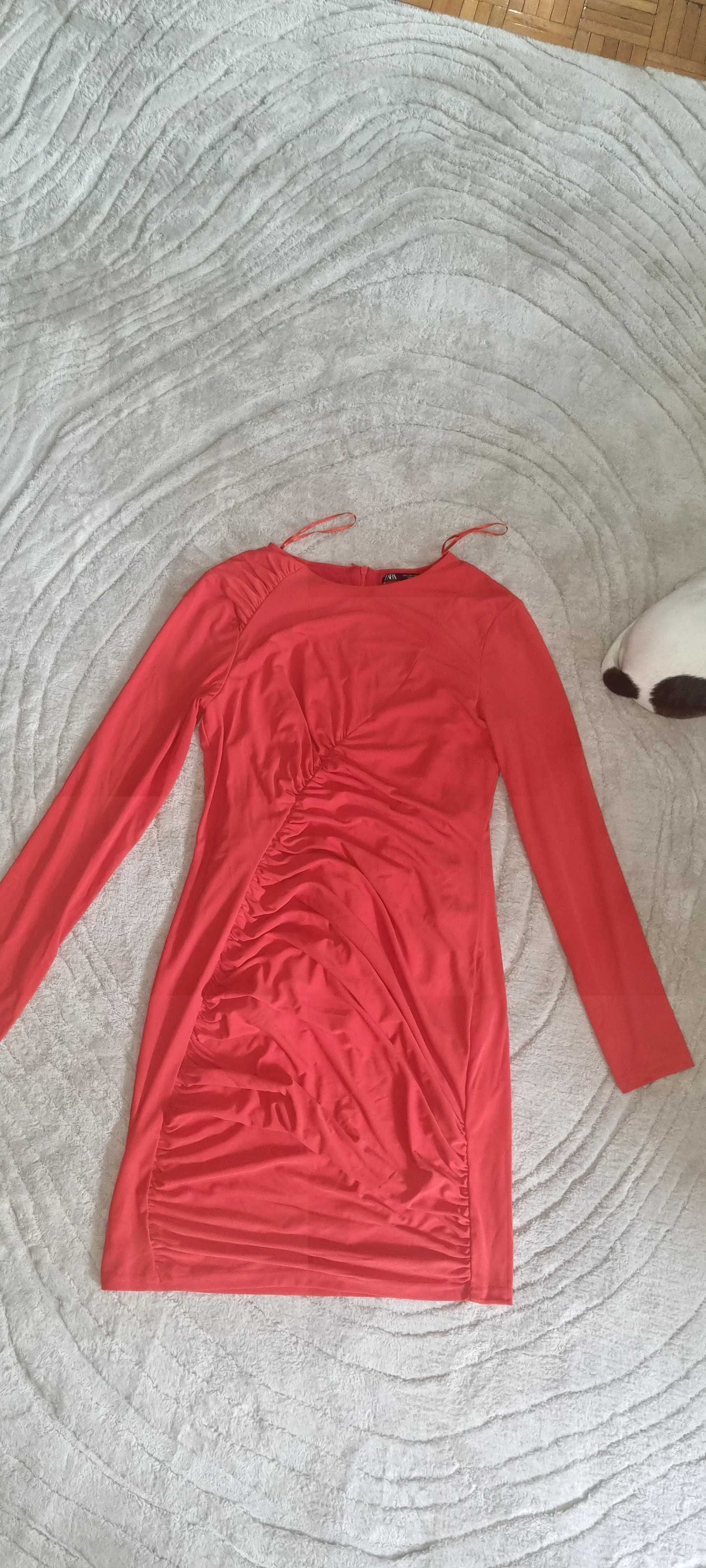 Sukienka dopasowana Zara