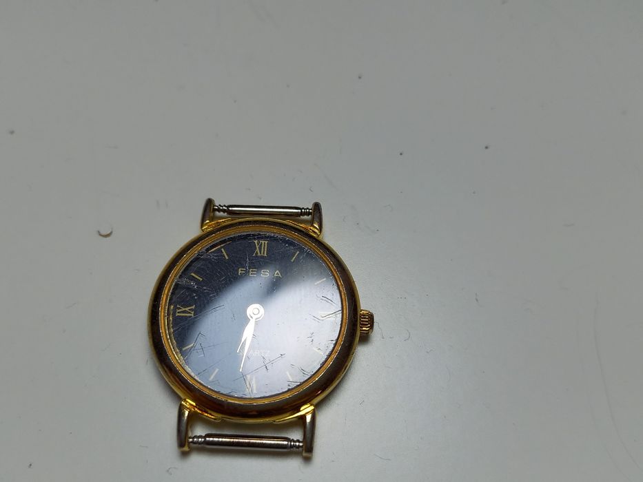 Varios relógios de senhora  avariados para colecionadores