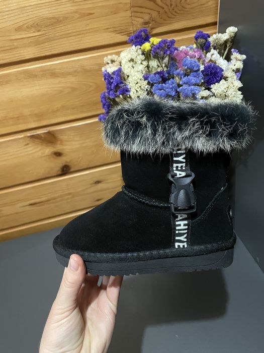 Зимові дитячі уггі,27,30,31р