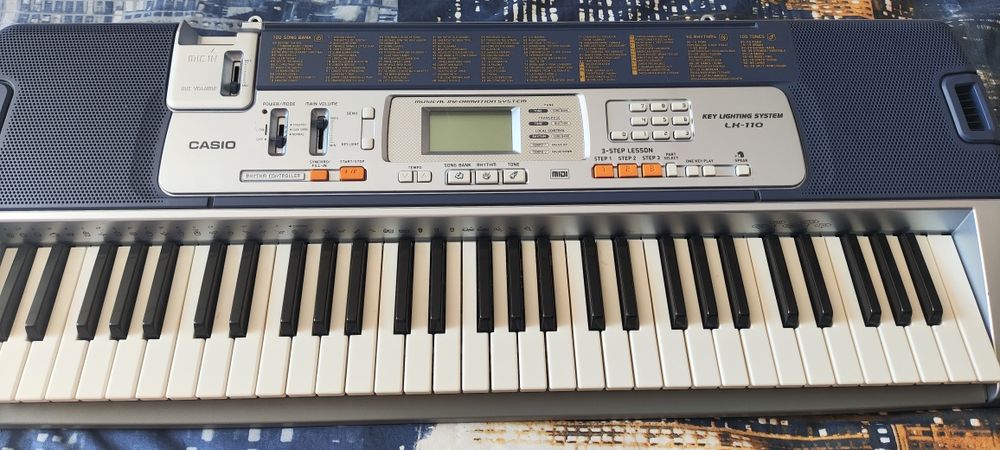 Синтезатор Casio Lk-110 с подсветкой клавиш
