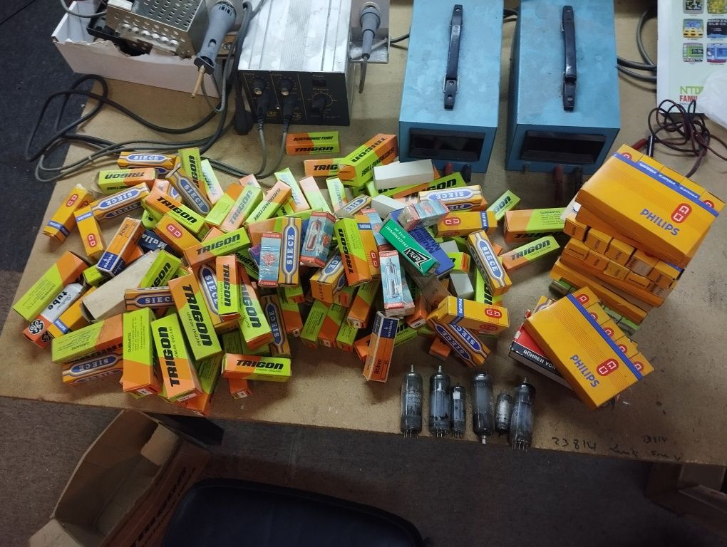 Lote de 170 válvulas novas eletrônicas radio/tv