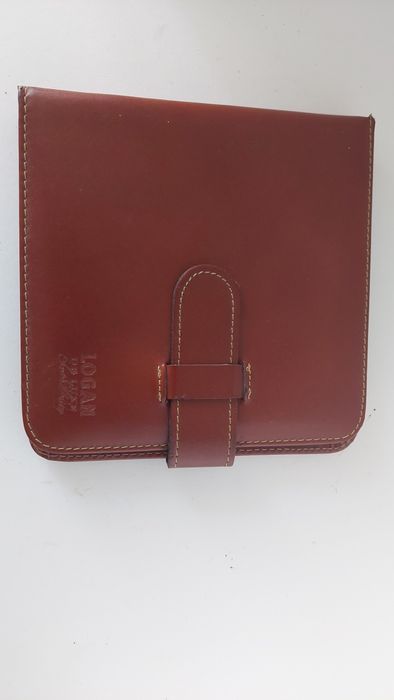 Porta CD's em pele