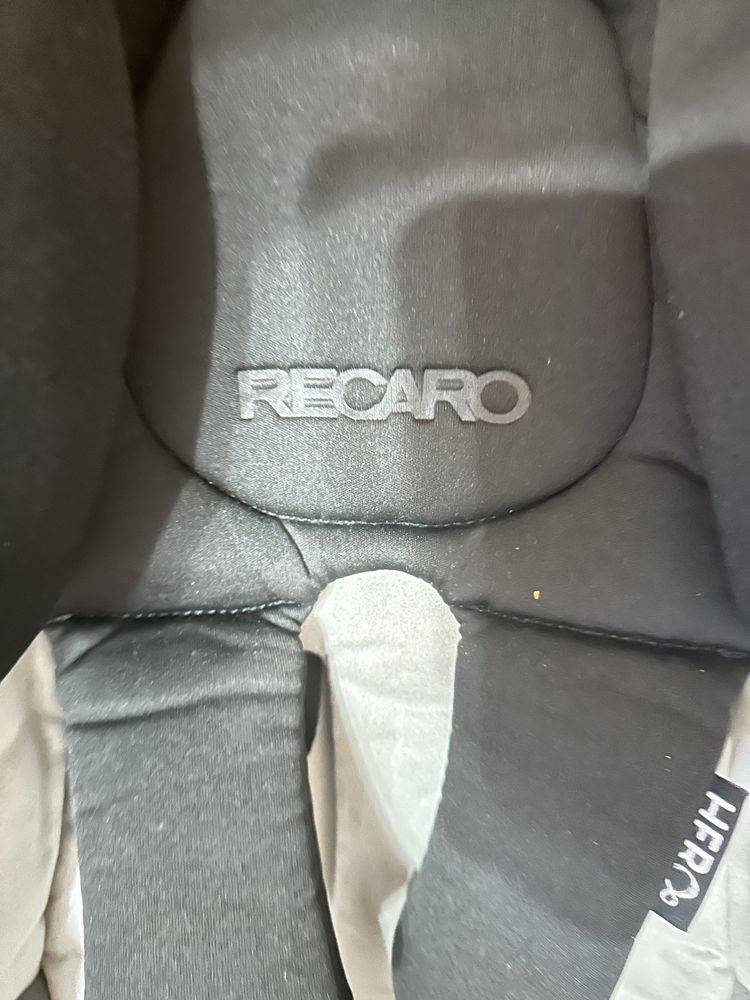 Автокрісло Recaro