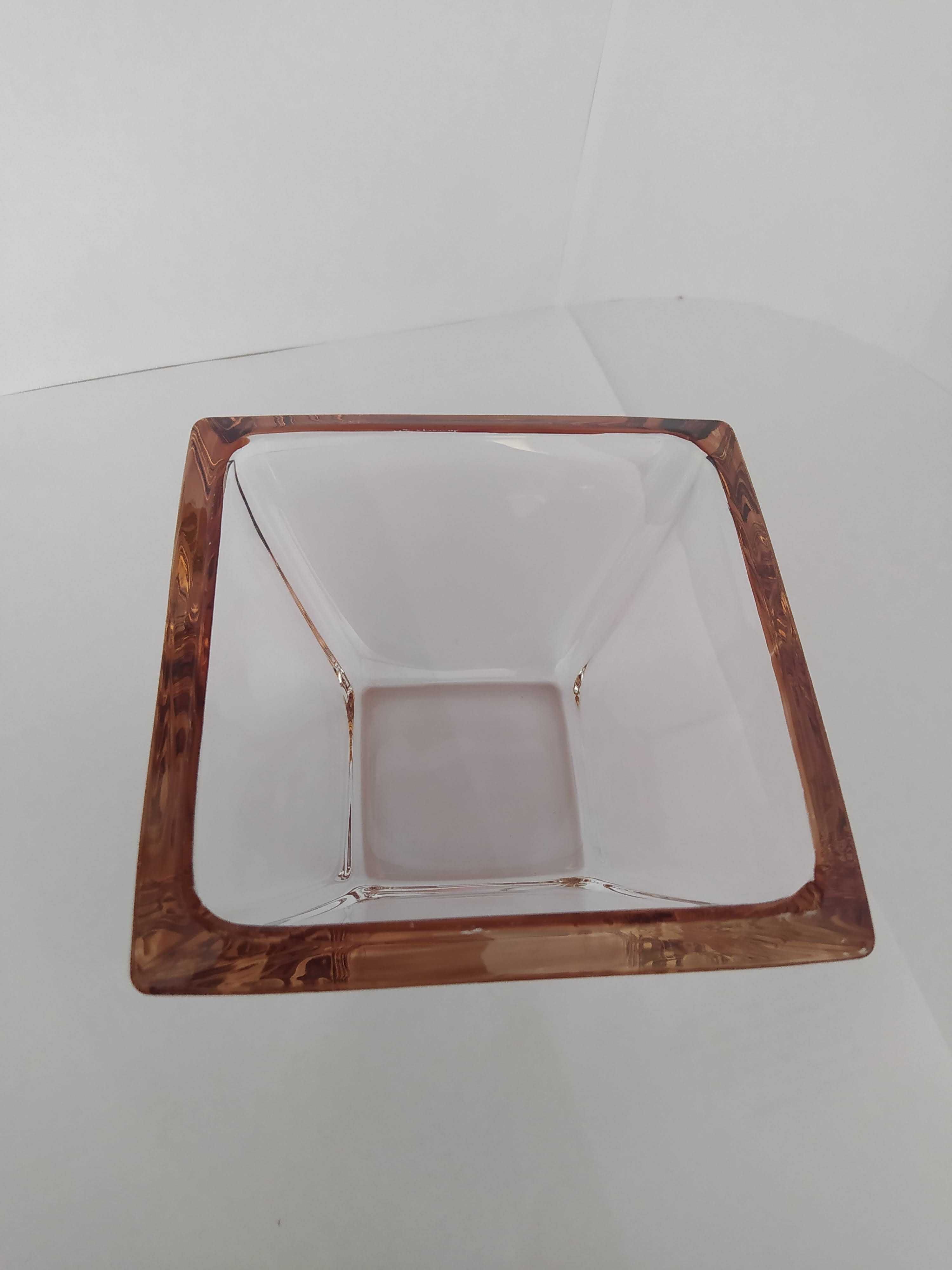 Salaterka szklana Leonardo miseczka grube szkło łososiowe