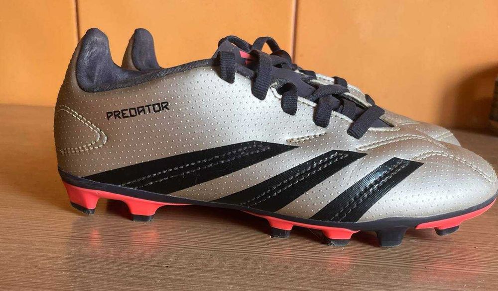 Детские футбольные бутсы Adidas  Predator 33 размер