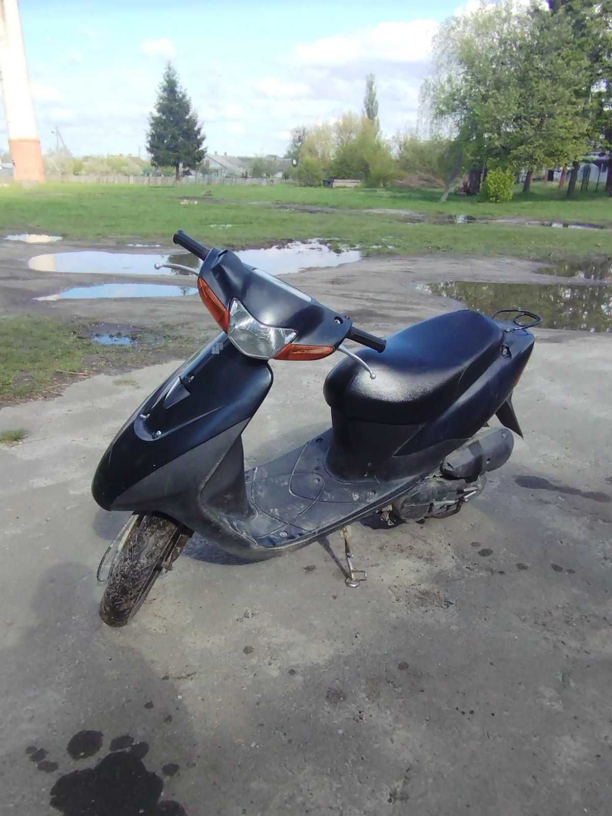 Скутер Suzuki Lets