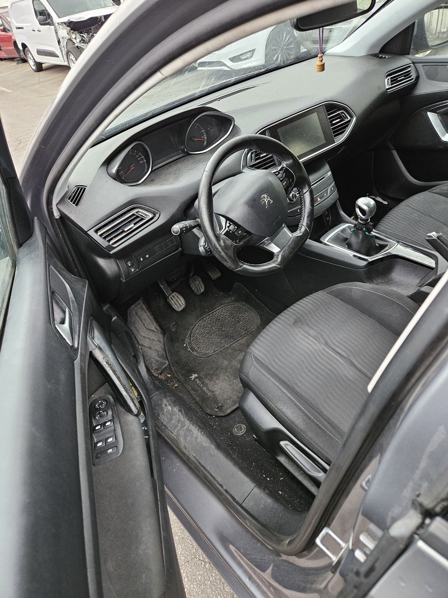 Peugeot 308 ll 1.6 BlueHDi de 2016 para peças