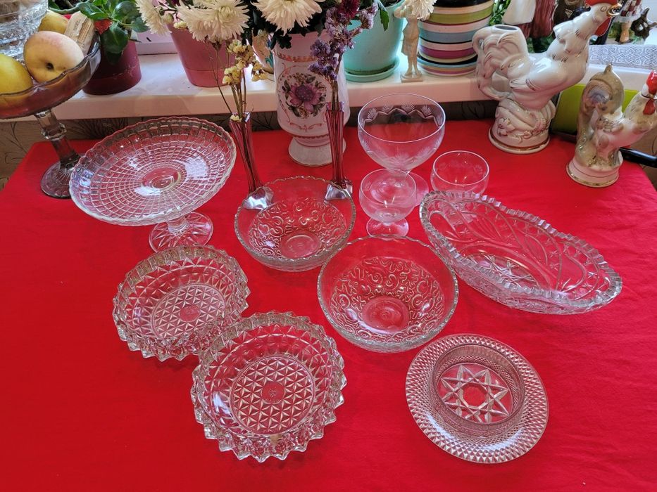 Посуда(салатники,селедочницы,блюда) из  толстого стекла времен СССР
