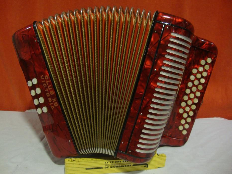 Hohner Club IIb Victoria 2 voz