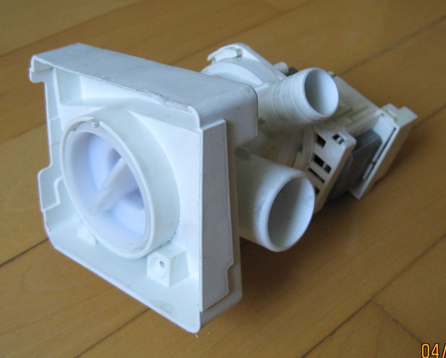 Насос Zanussi пральної машини.