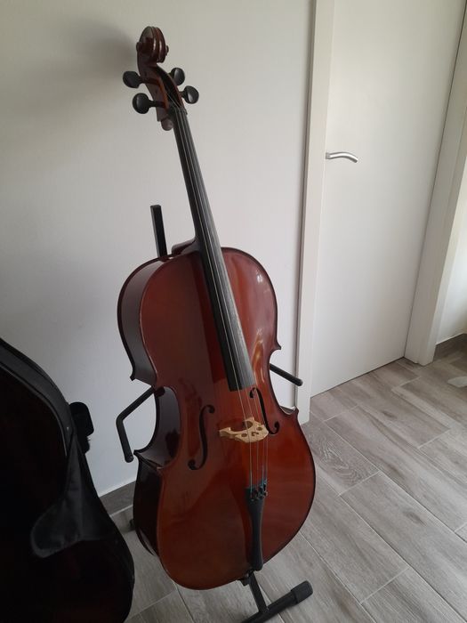 Violoncelo 4/4 + acessórios