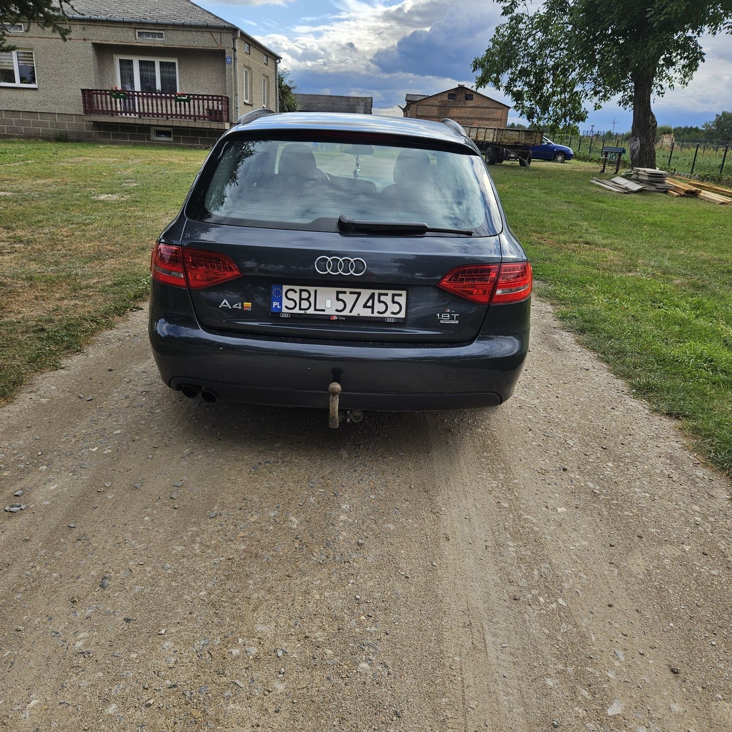 Audi A4 B8 1.8 T B+G Hak 2009 QUATTRO S-line super stan
