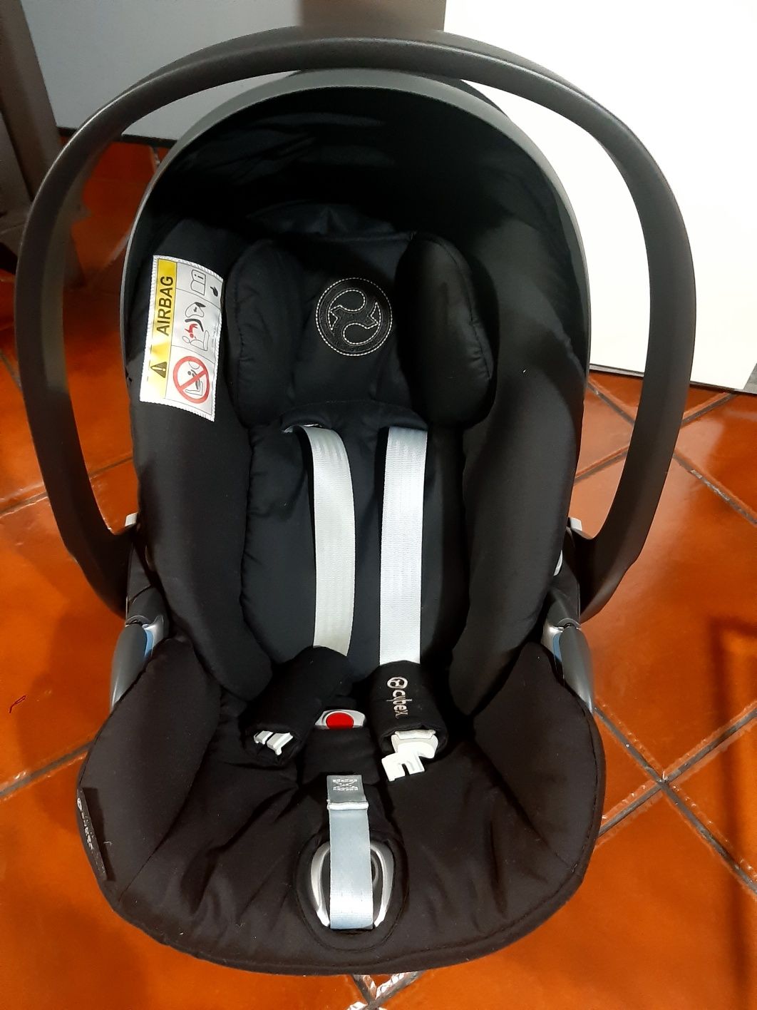 Carro Quinny e ovo Cybex platinum como novos