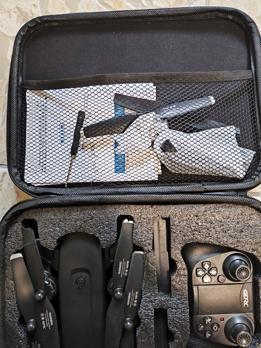 Drone Como Novo com Câmera e Acessórios