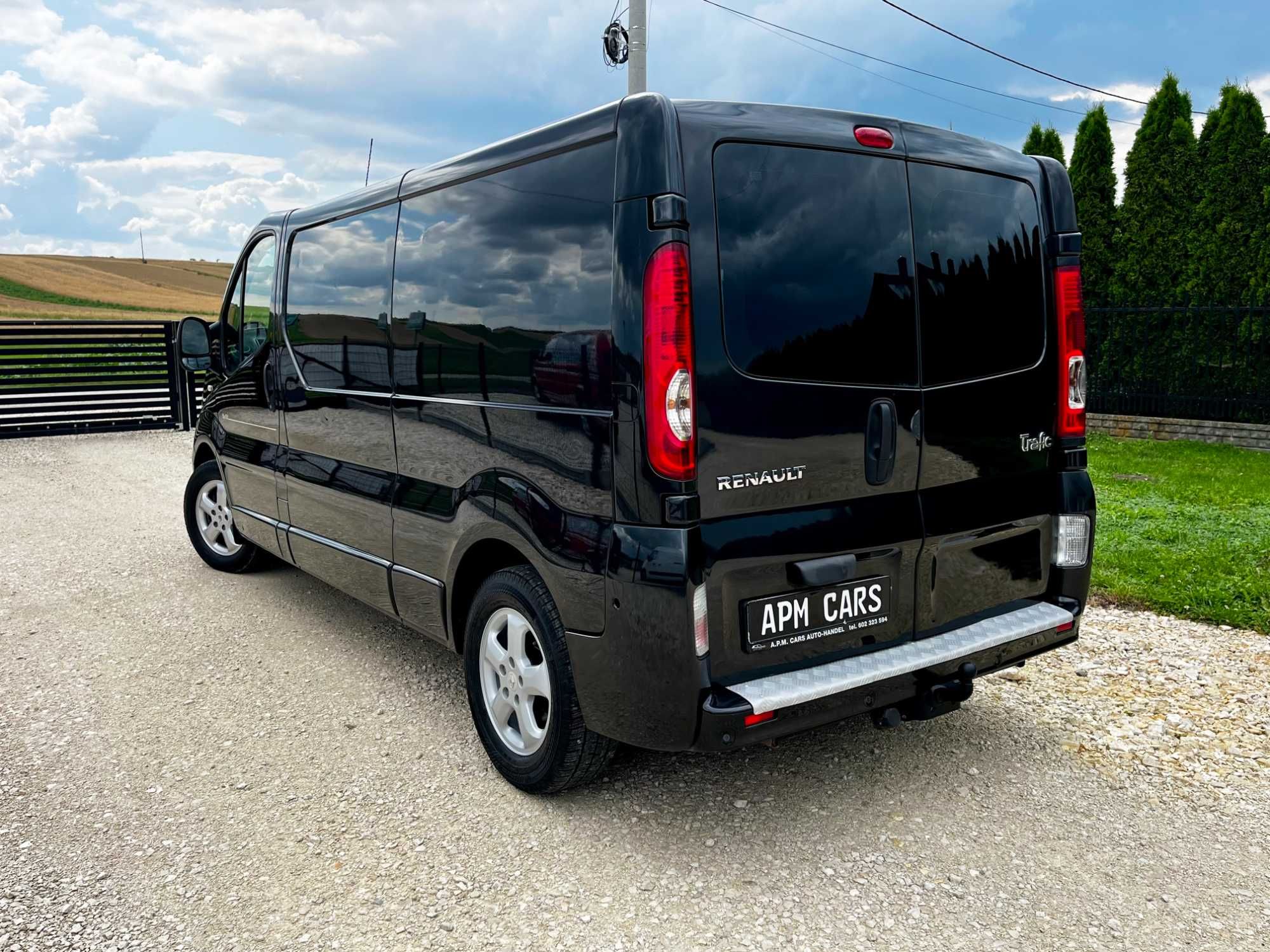 Renault Trafic 2,5 / Long / Black Edition