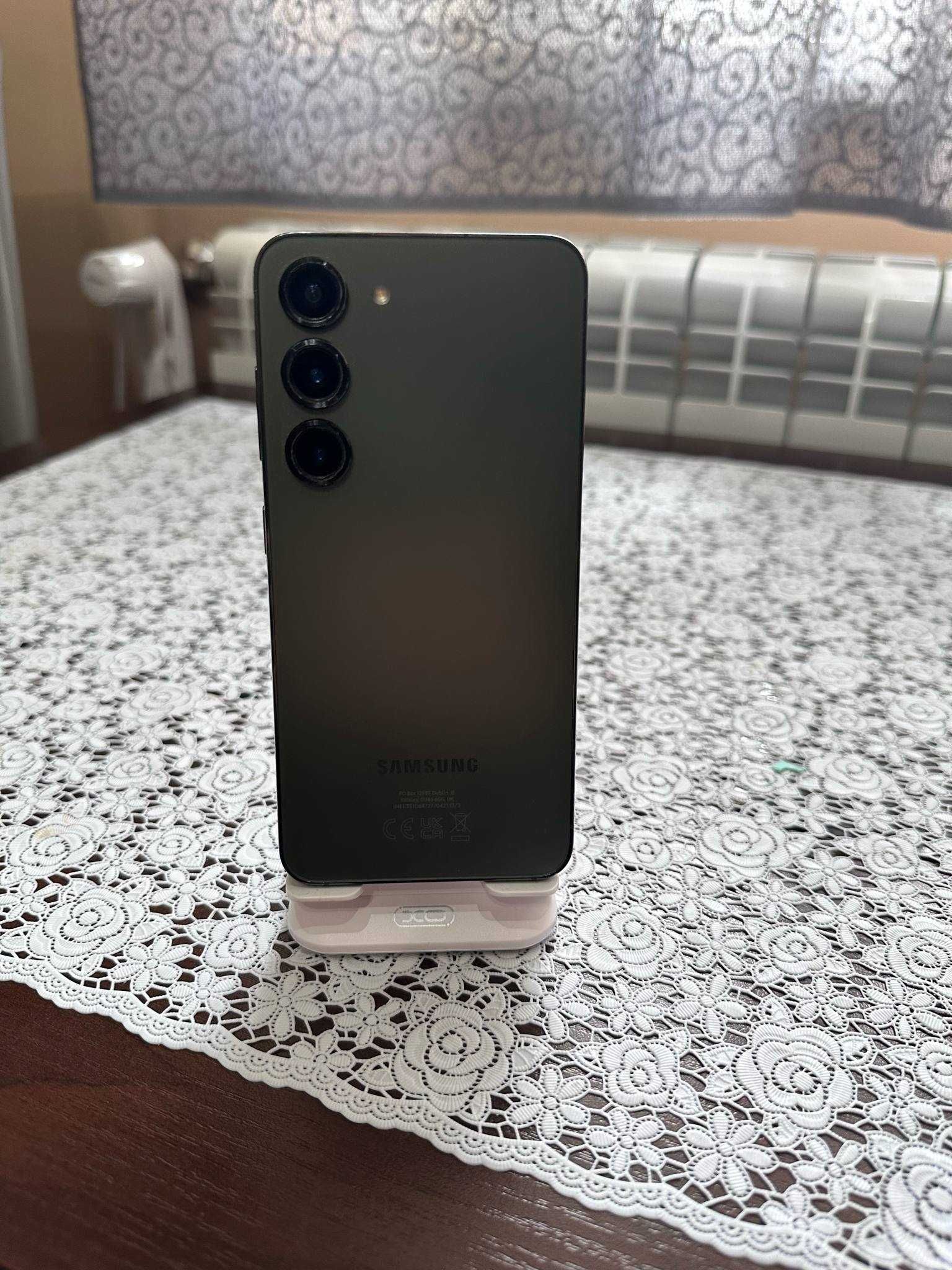 Samsung S23 128 GB STAN BDB Plus bezprzewodowe słuchawki
