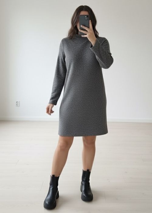 Szara sukienka z golfem XL