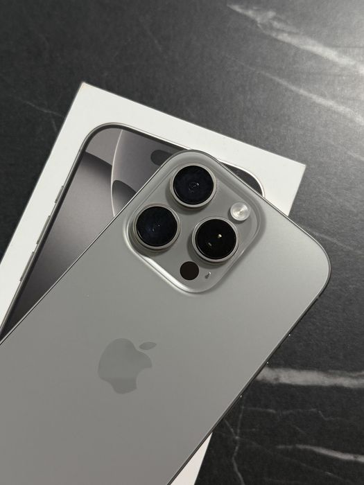 Продам свій Iphone 16 pro 512 GB Natural Titanium в ідеальному стані
