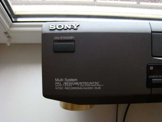 Видеомагнитофон SONY SLV-X-715SG.
