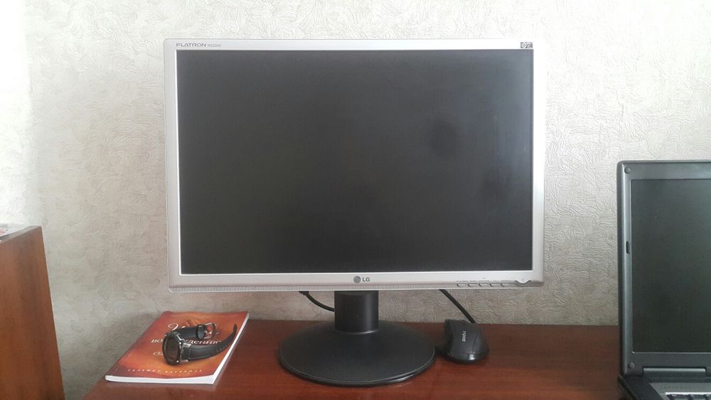 Монитор LG FLATRON W2234S