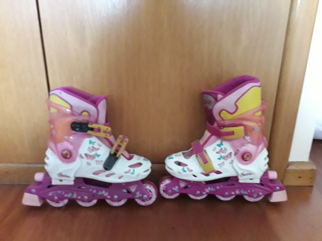 Patins em linha da Barbie